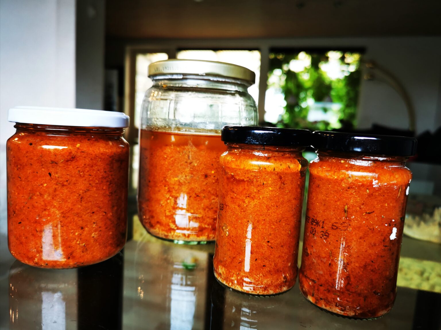 Vegansk Tomatpesto – Kimmie Modsat